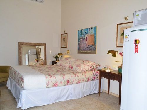 Inn Amoedo Correas